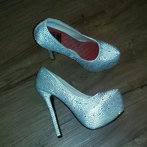Emilio Frank Crystal Platform Pumps