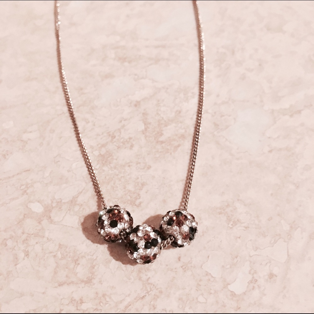 Gold necklace pretty crystals MARK Avon