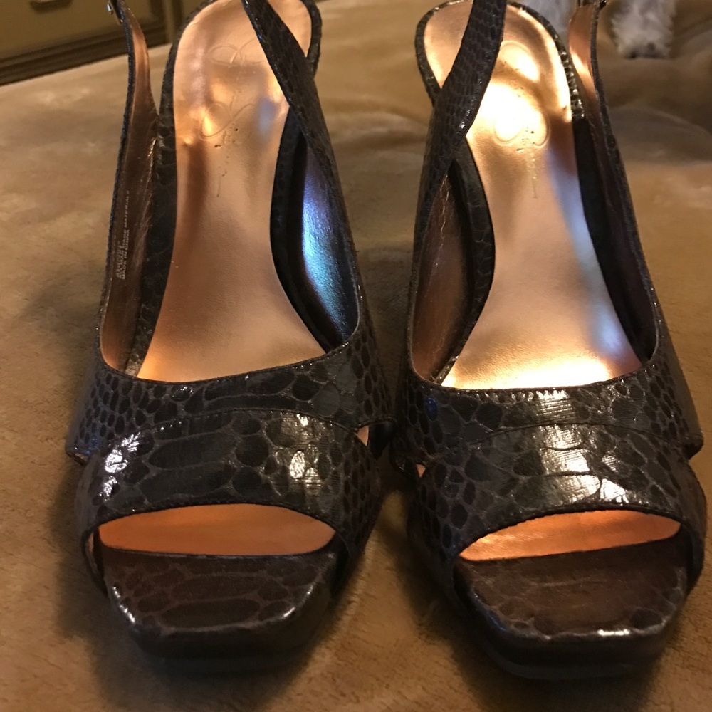 Jessica Simpson Pumps - Picture 2 of 5