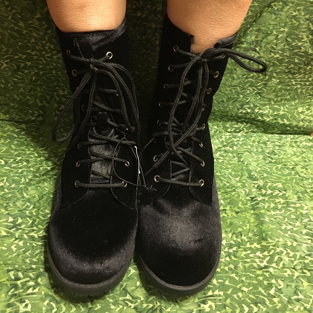 Black fuzzy boots