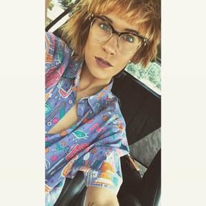 Meet your Posher, Kelly