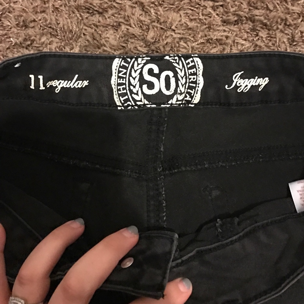 Jean - Picture 3 of 3