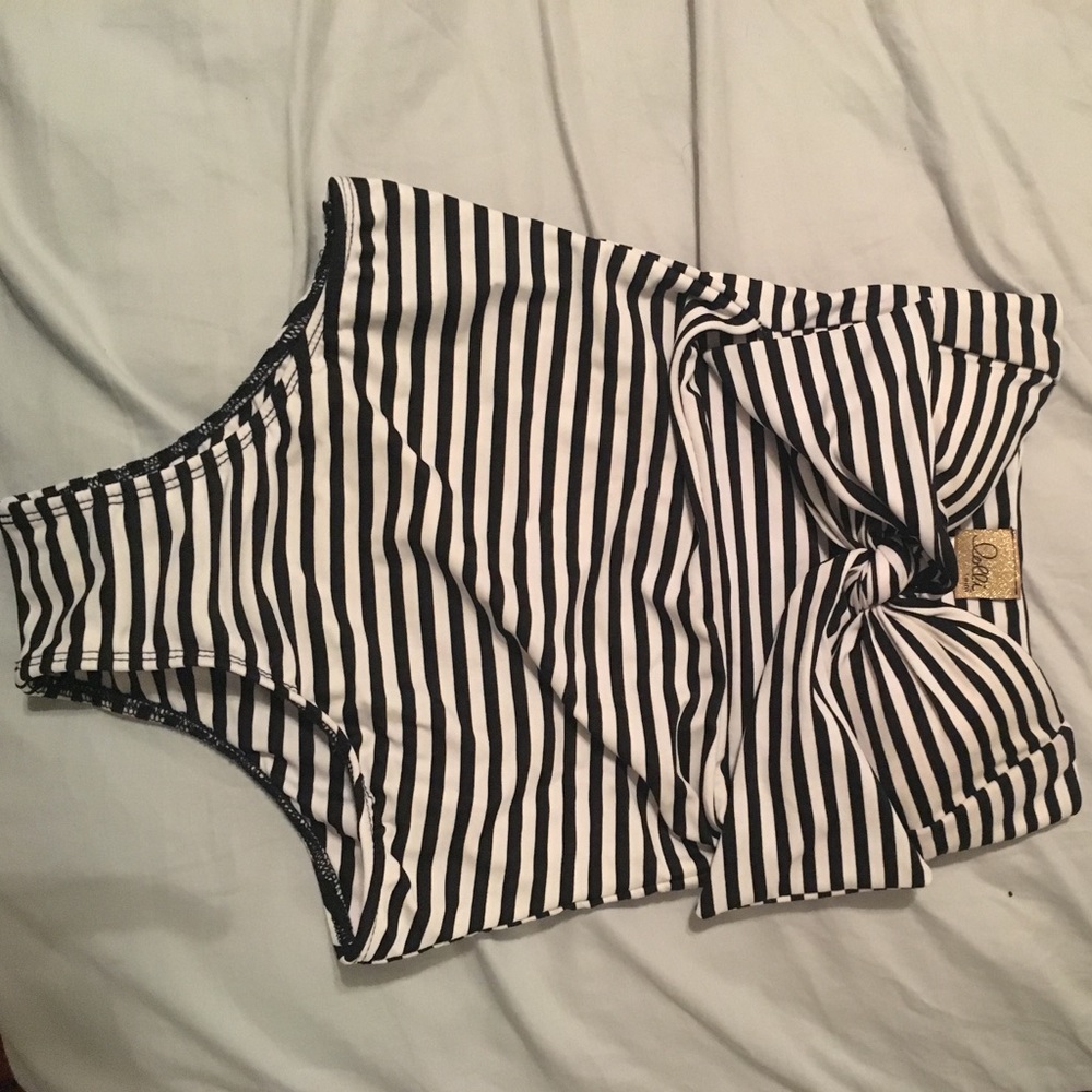 Retro Lolli one piece with cut out