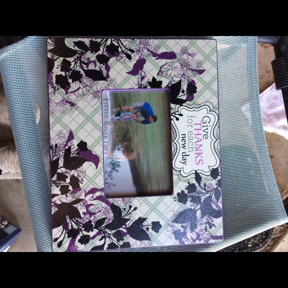 Picture frames - Picture 3 of 4
