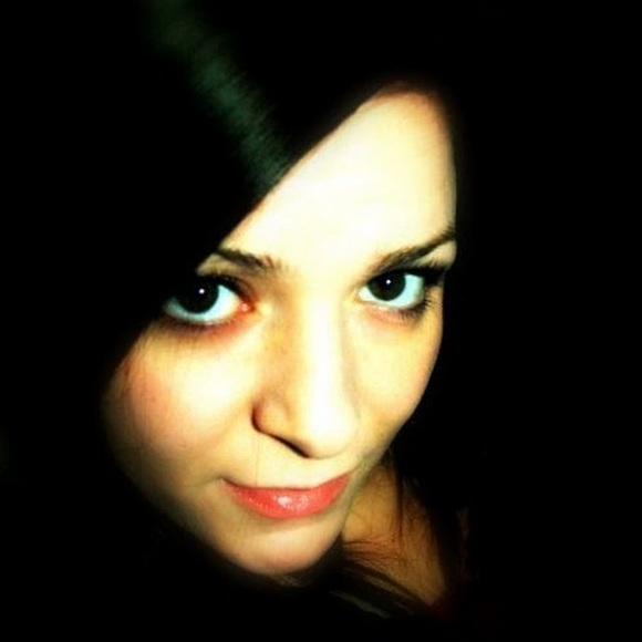 Meet your Posher, Ally - Picture 1 of 1