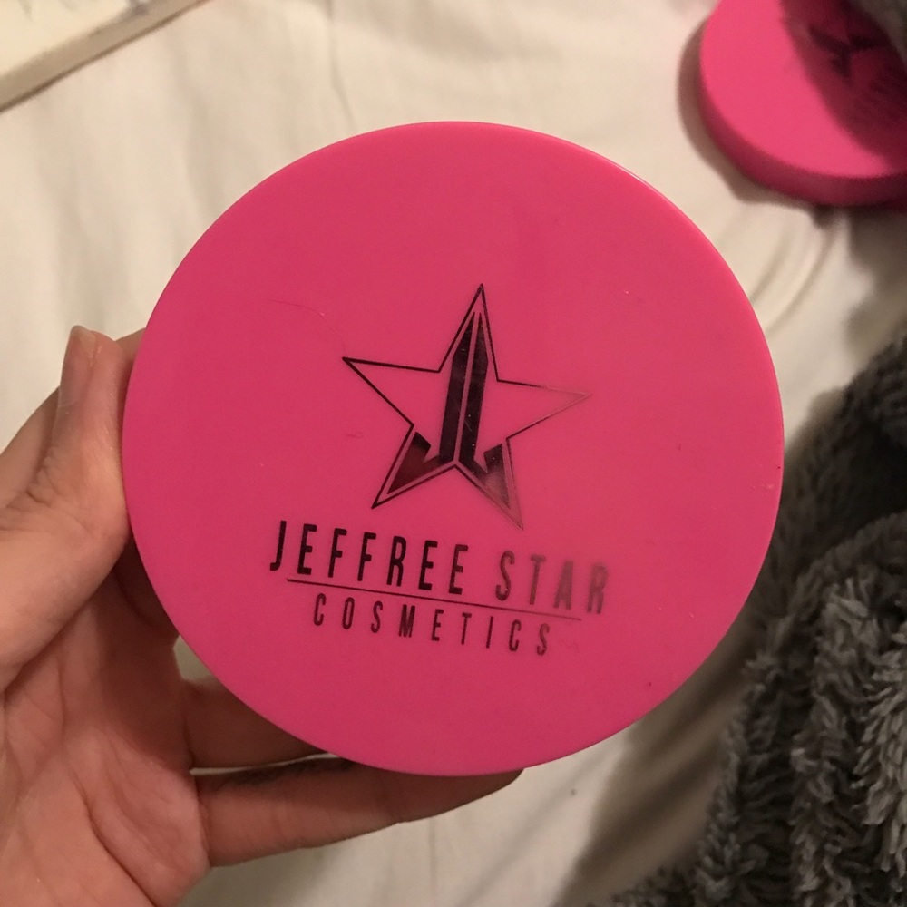 Jeffree Star Cosmetics skin frost