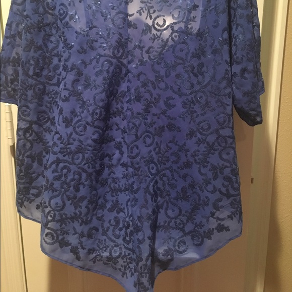 NWT! Chelsea and Violet top - Picture 2 of 3