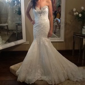 Allure Romance Wedding Dress