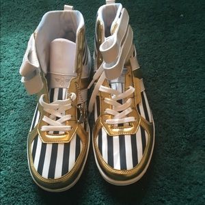 Creative Recs Shoes