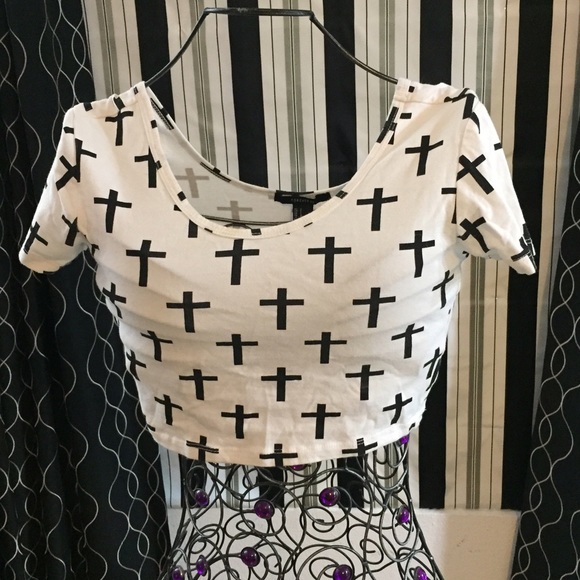 Cross crop top - Picture 2 of 2