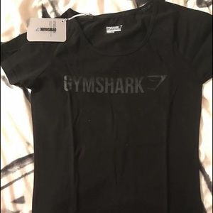 Black gymshark t shirt