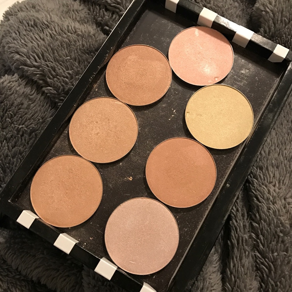 Anastasia Beverly Hills "glow kit" shades