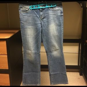 Mossimo Mid-Rise Bootcut Women's jeans