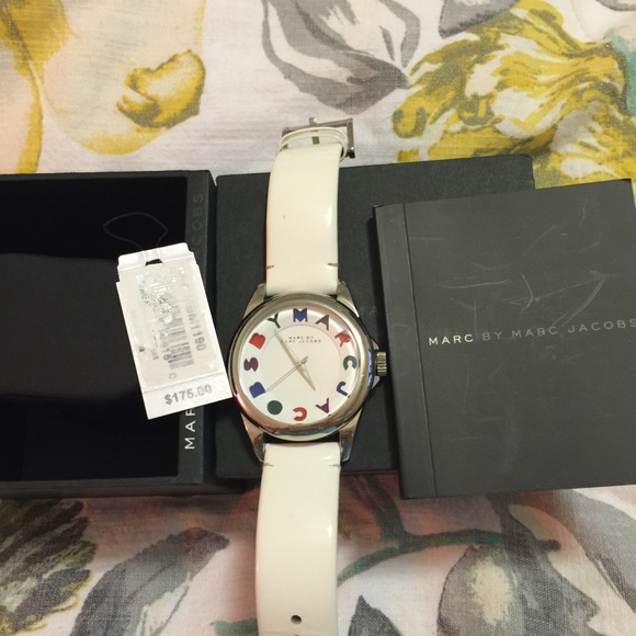 Watch - Picture 2 of 4