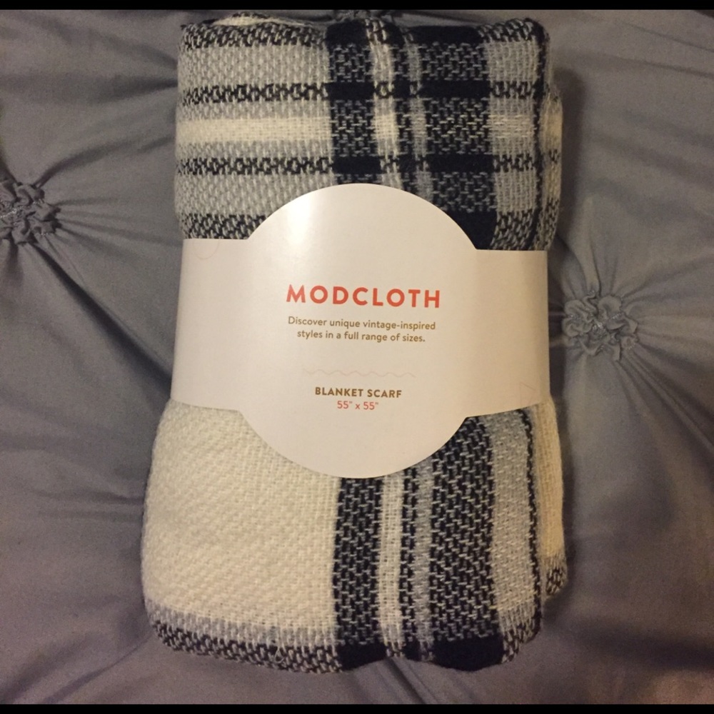 ModCloth blanket scarf