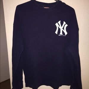 NY long sleeve thermal.