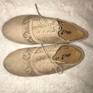 RUE 21 Slip on women's shoes