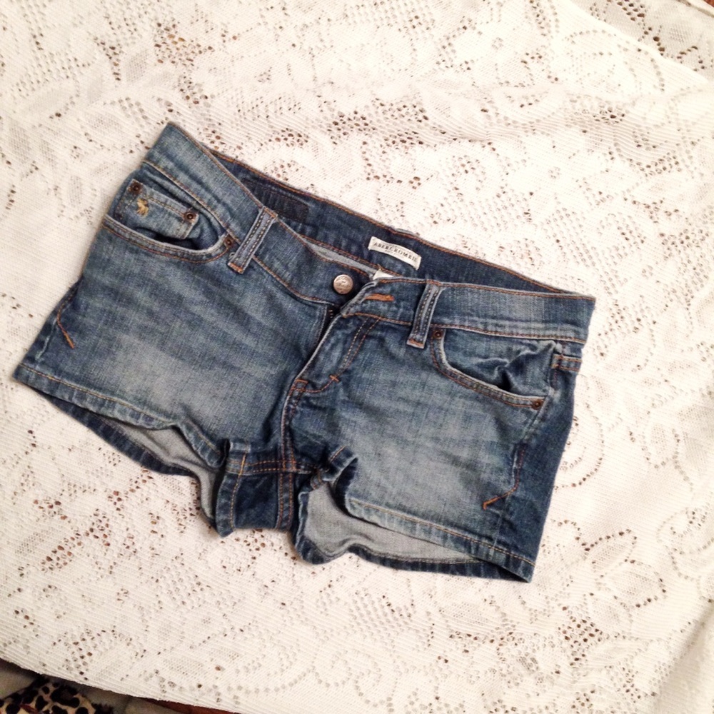 Abercrombie and Fitch Jean Shorts Size 4