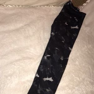OLD NAVY black and grey leggings