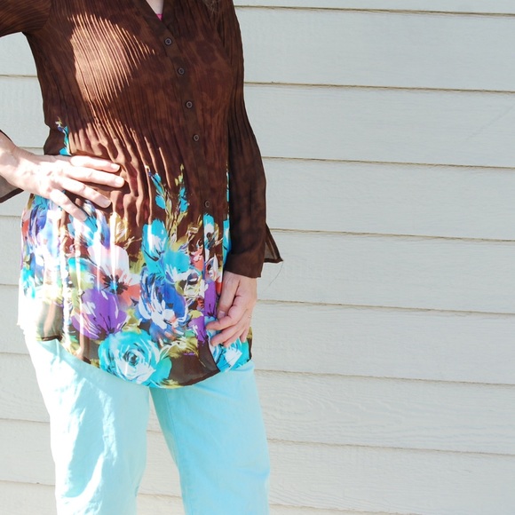 Brown Floral Button Down Blouse - Picture 2 of 4