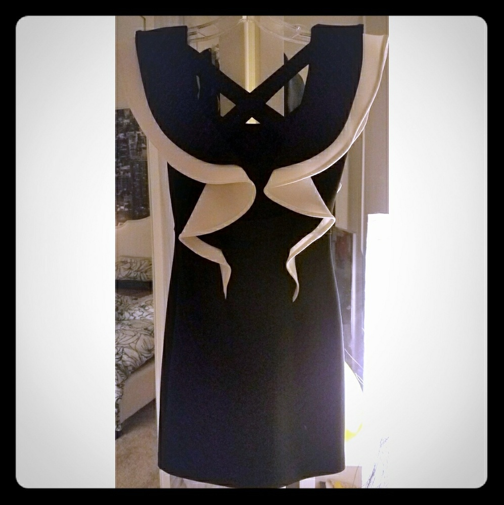 Over the knee ruffle fitted dress.