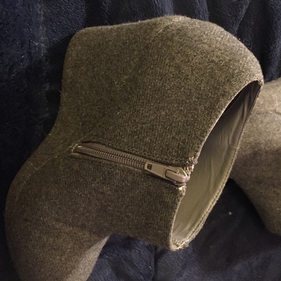 🚨SOLD🚨 Urban Outfitters wedges - Picture 2 of 3