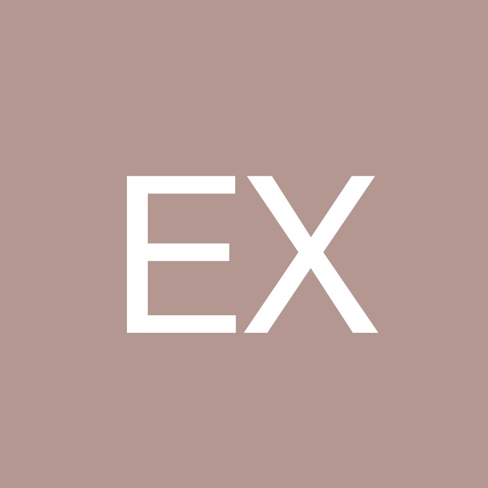 Meet your Posher, Ella