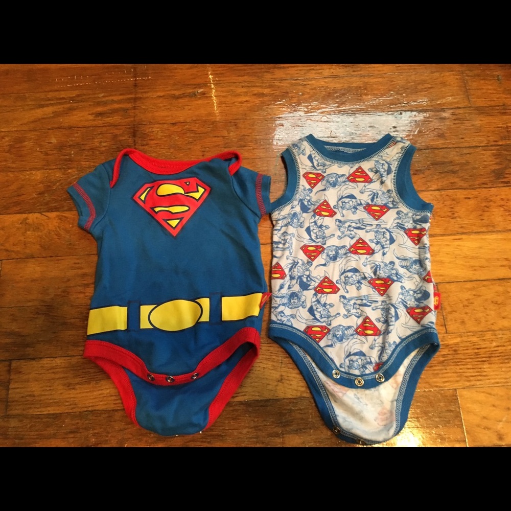 2 superman onesies