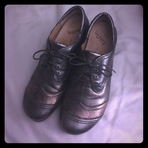 "Like New" Täōs Two Tone Metallic Jive 2 Oxford