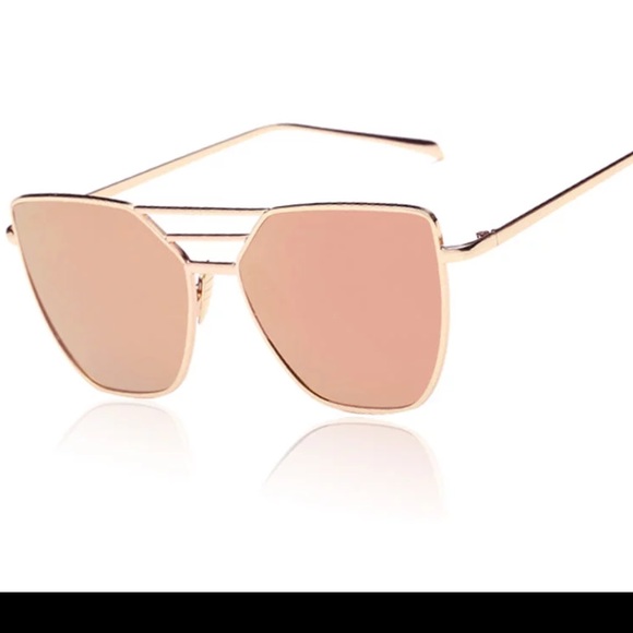 Reflective Sunnies - Picture 2 of 6