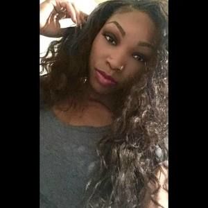 Meet your Posher, Rochelle