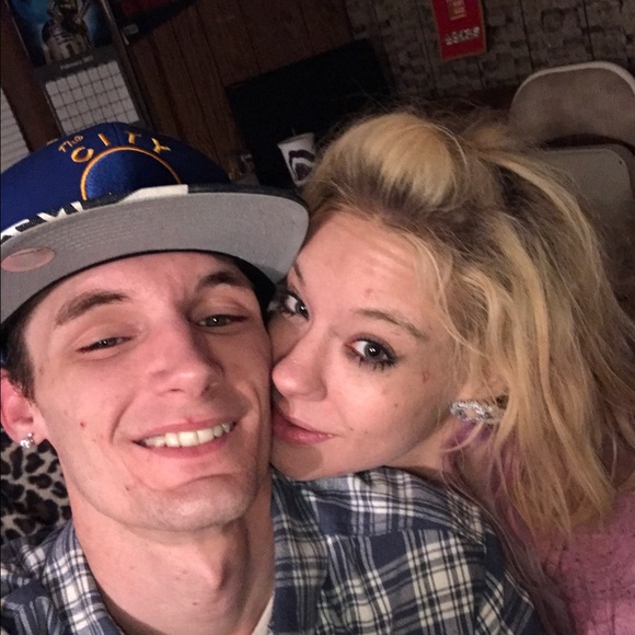 Meet your Posher, Merlynn - Picture 2 of 2