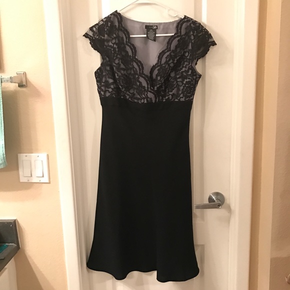 Lace top dress - Picture 1 of 4