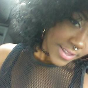 Meet your Posher, Monaisha