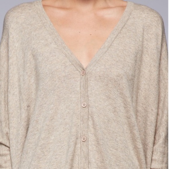 🆕Heather Beige Angora Hair & Wool Blend Oversized Deep V-neck Cardigan Sweater - Picture 4 of 6
