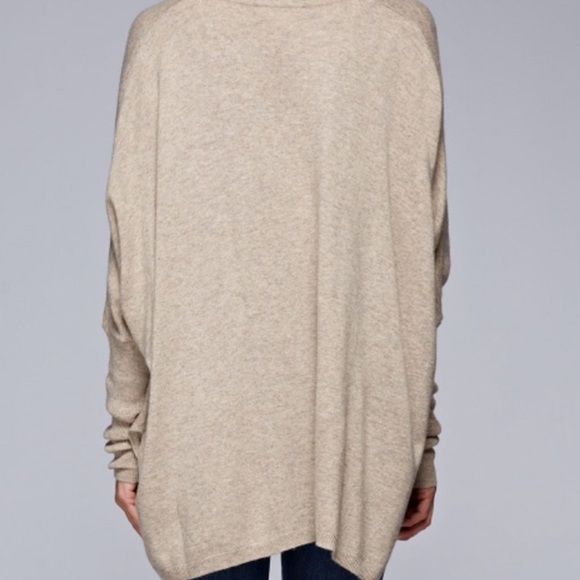 🆕Heather Beige Angora Hair & Wool Blend Oversized Deep V-neck Cardigan Sweater - Picture 6 of 6
