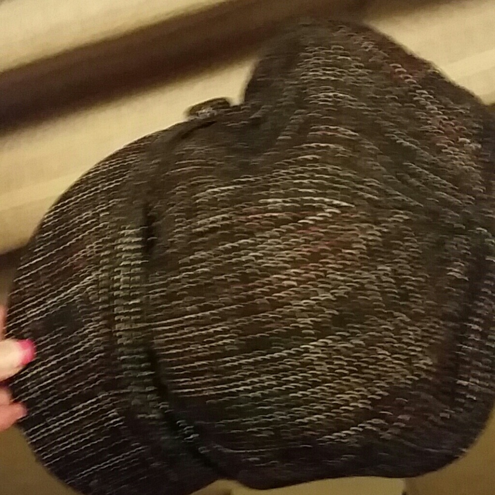 Cap wool & polyester.Adorable