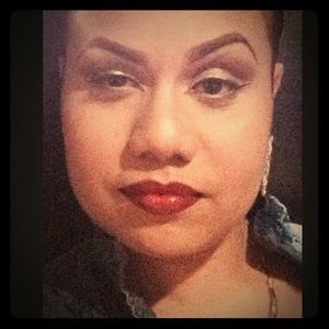 Meet your Posher, Divine