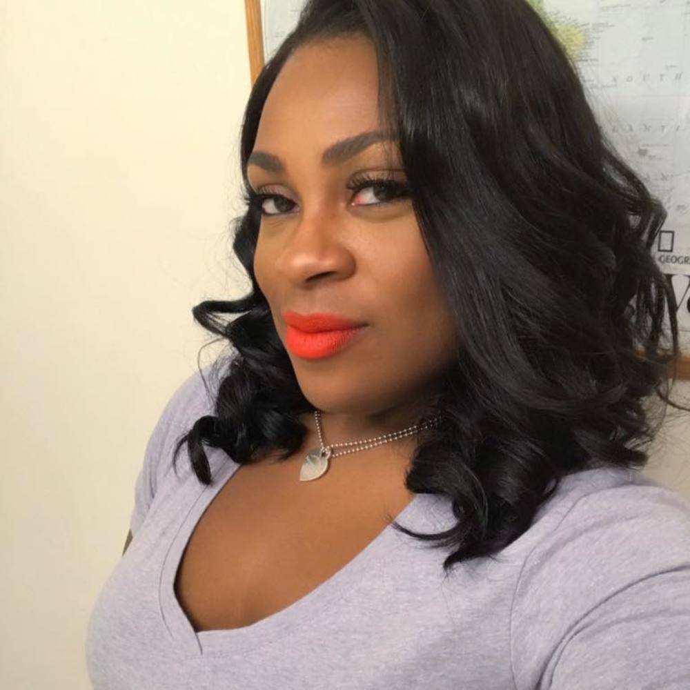 Meet your Posher, Dana