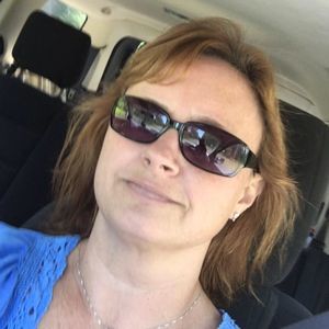 Meet your Posher, Cynthia