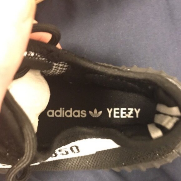 Adidas Yeezy Boost 350 V2 size 8