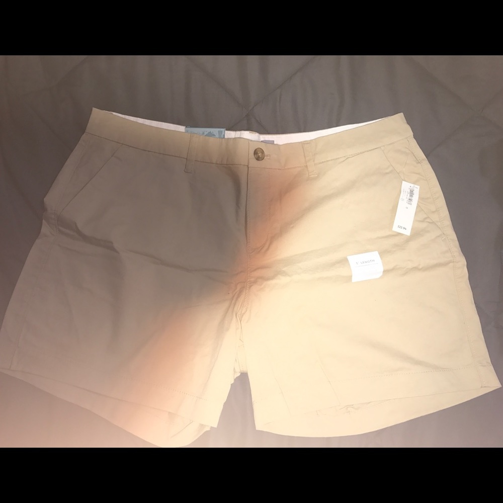 NWT Old Navy Khaki shorts