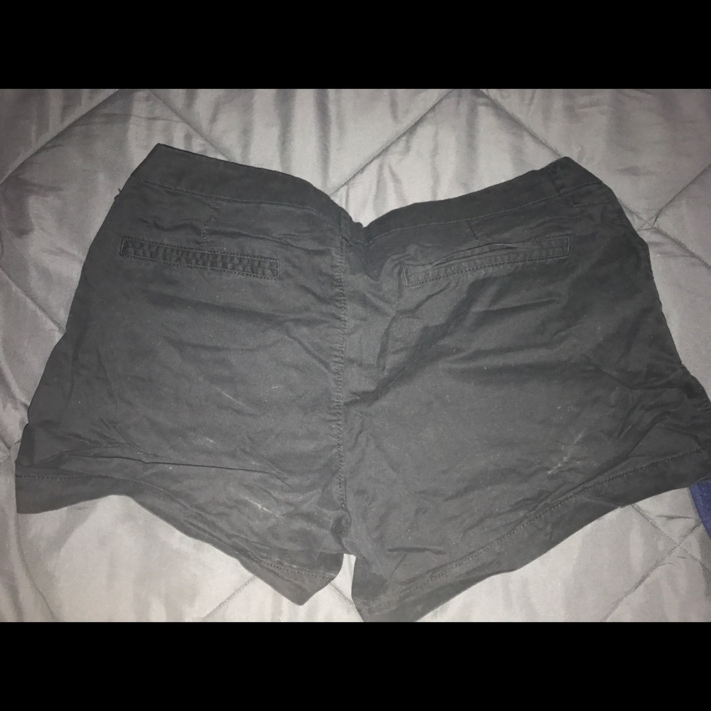 Old Navy shorts - Picture 2 of 2