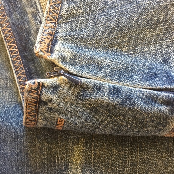 DKNY JEANS SKIRT🌺🌸❤ - Picture 4 of 5