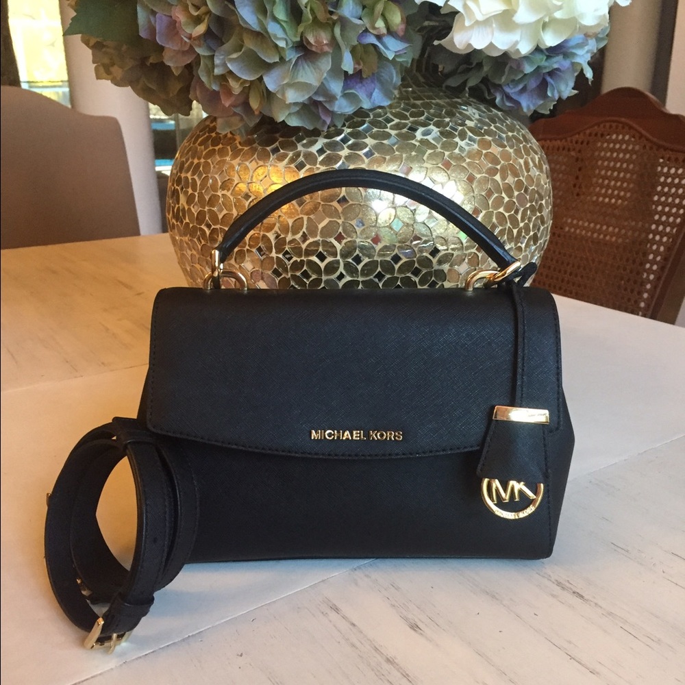 *SOLD* Michael Kors Ava Small Black