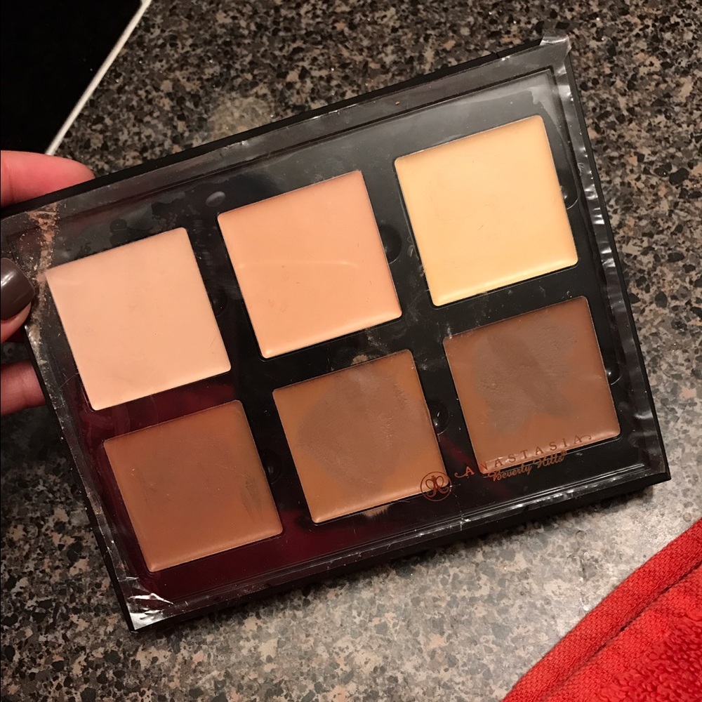 Anastasia contour kit