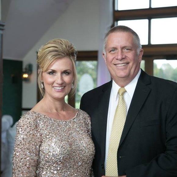 Meet your Posher, Lisa - Picture 2 of 2