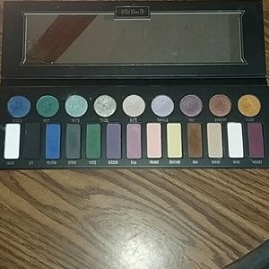 Kat von D metal matte palette