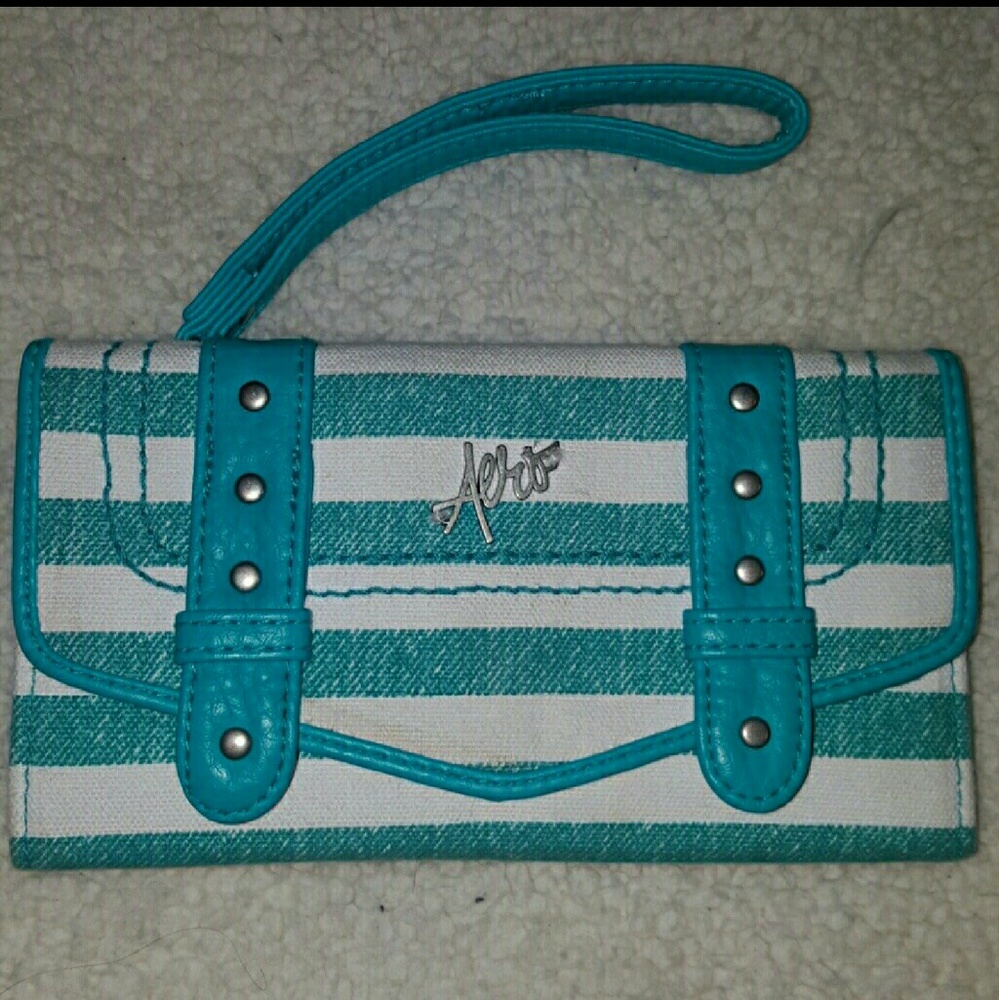 AEROPOSTALE  WALLET