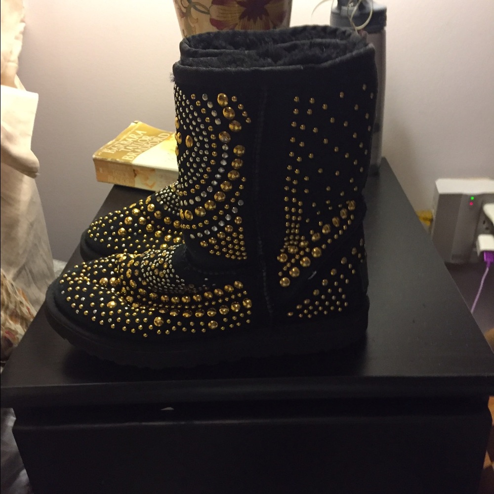 Jimmy Choo/ ugg knock offs